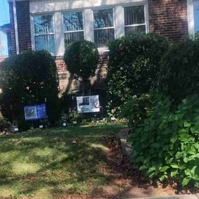 Bush Trimming by Jose Perez Landscaping reviewed on October 23, 2025