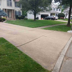 landscaping services by Lawn Me Up Landscape reviewed on August 17, 2025