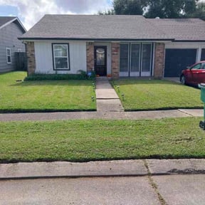 yard care by Campbell Investment reviewed on August 17, 2025