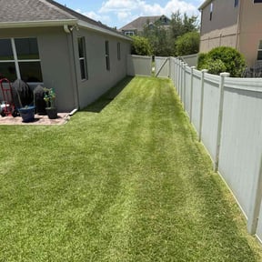 yard maintenance by Innovative Property Services reviewed on May 11, 2024
