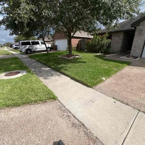 gardening service by Lawn Service and Equipment Repair reviewed on August 18, 2025