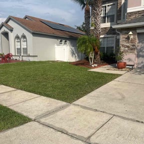 landscape maintenance by Rainier View Landscape Services reviewed on August 21, 2025