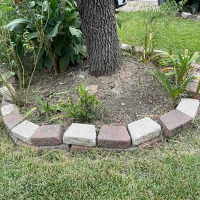 Flower Bed Weeding by Lawn and Labor Services reviewed on August 20, 2026