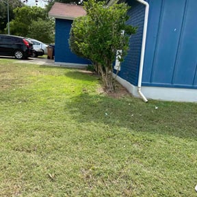 Bush Trimming by Weed Whacker Lawn Care reviewed on August 21, 2025
