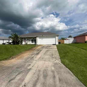 grass cutting by J.P Lawn Maintenance reviewed on October 8, 2023