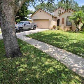 gardening service by Spring lawn care reviewed on August 21, 2025