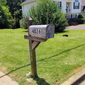 turf care by Thomas Enterprise LLC reviewed on August 21, 2025