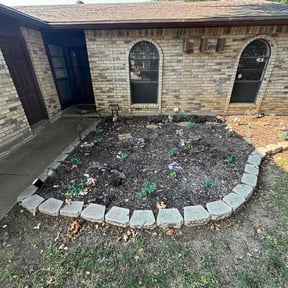 Flower Bed Weeding by Exotic lawncare reviewed on October 21, 2025