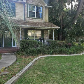 Bush Trimming by Alpha Turf Control reviewed on August 18, 2025