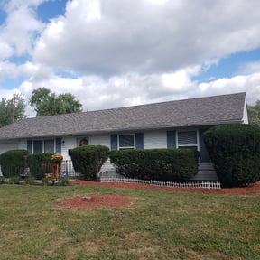 Bush Trimming by Family Lawn Care reviewed on August 20, 2025