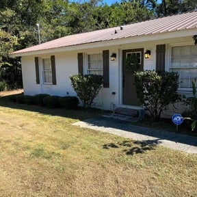 lawn maintenance by JHEM Lawn Care reviewed on August 17, 2024