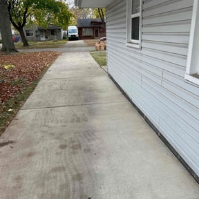 Leaf Removal by NKY Curb Appeal, Inc. reviewed on August 21, 2025