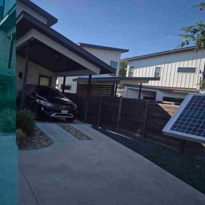 grass maintenance by The Lawn Barber reviewed on January 10, 2025