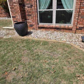 Flower Bed Weeding by Slick Lawns reviewed on March 28, 2026