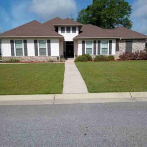 yard work by Xtreme Klean Pressure washing & Cuts reviewed on August 21, 2025