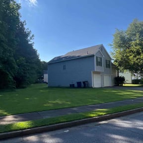 lawn care services by Weed Disposal LLC reviewed on August 21, 2025
