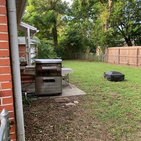 Bush Trimming by d.hudson Complete Lawn Etc. reviewed on August 16, 2025