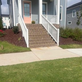 lawn maintenance by Scotton landscaping reviewed on May 19, 2025