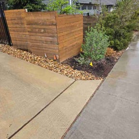 Flower Bed Weeding by Frontline Lawn Care LLC reviewed on March 7, 2026