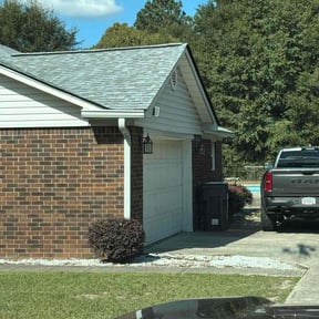 Bush Trimming by Pacific Blu LLC reviewed on November 20, 2025