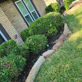 Flower Bed Weeding by AJ&#039;s X-terior WorkZ reviewed on October 24, 2025