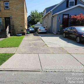 landscape maintenance by Richard Crites reviewed on August 15, 2025