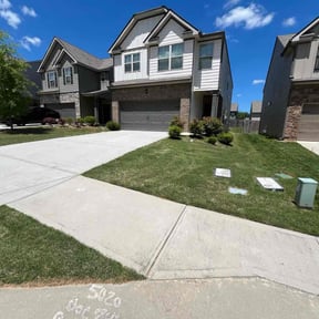 landscape maintenance by A Better Lawncare reviewed on August 17, 2025
