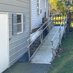 Bush Trimming by Outsiders Pro reviewed on October 21, 2025