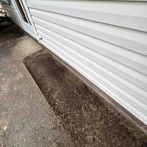 Flower Bed Weeding by Lawn and Labor Services reviewed on August 30, 2026