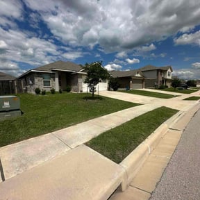 lawn care services by Greene Family Lawncare reviewed on August 21, 2025