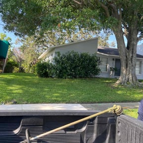 lawn maintenance by Tulsa Lawn Care reviewed on December 6, 2023