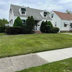 Bush Trimming by Texas Fencing & Landscaping reviewed on August 17, 2025