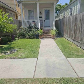yard work by Gerald Helmke reviewed on August 21, 2025