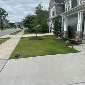 landscaping by Medina lawns service reviewed on December 29, 2023