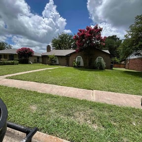 lawn service by New Heights LawnCare reviewed on August 20, 2025