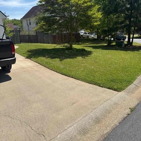 gardening service by DONIT4U Landscaping reviewed on August 20, 2025