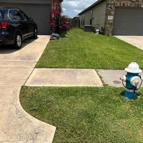 turf maintenance by Flawless Lawn Care LLC reviewed on August 19, 2025
