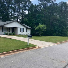 landscaping services by RG Lawn service reviewed on August 17, 2025