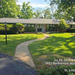 gardening service by Solis lawn care reviewed on November 21, 2025