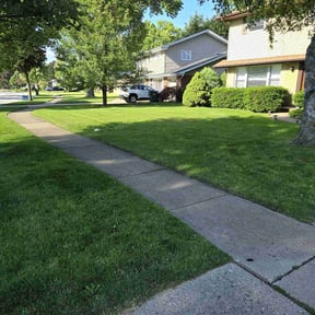 gardening service by GrassMate Lawn Care reviewed on November 22, 2025