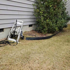 Leaf Removal by José Peraza All House Service reviewed on September 26, 2025