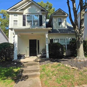 Bush Trimming by Velasco Landscape reviewed on November 26, 2025