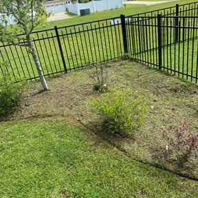 Flower Bed Weeding by Moncada’s lawn care reviewed on August 21, 2025