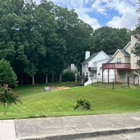 yard work by All Trades reviewed on November 18, 2025