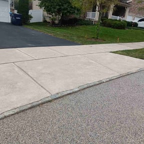 lawn maintenance by M&amp;N lawncare reviewed on September 14, 2023