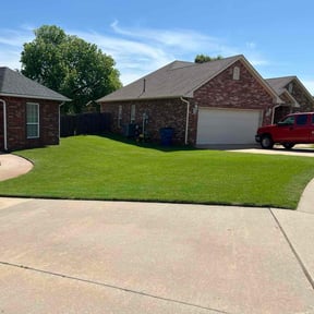 gardening service by FRL Landscaping reviewed on August 16, 2025