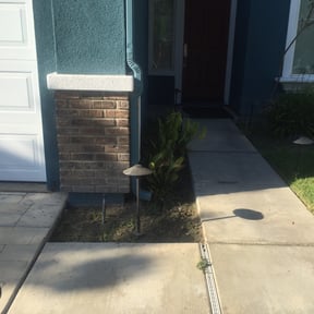 Flower Bed Weeding by Loza Green & Handy reviewed on August 20, 2025