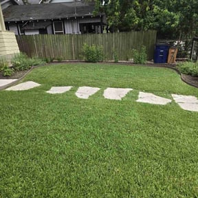 lawn care services by Ruedas Spare No Pain reviewed on June 18, 2025