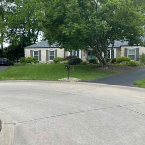 landscaping services by S&M land maintenance reviewed on August 15, 2025