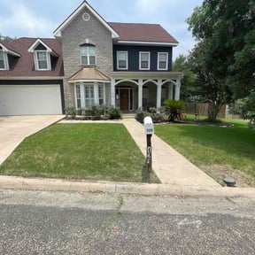 yard work by Chek'Rd Lawn Service reviewed on August 20, 2025